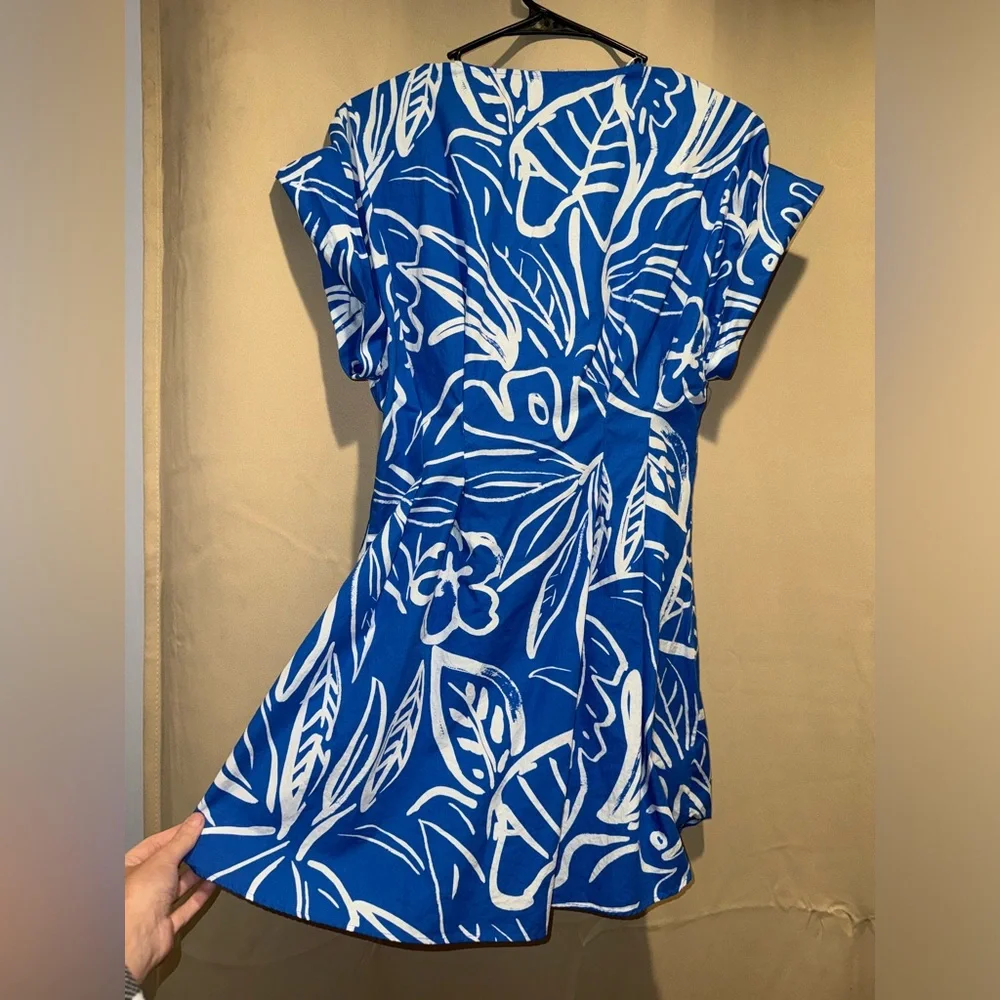 ZARA Blue & White Abstract Printed Mini Dress | size: small | never worn - Picture 2 of 4